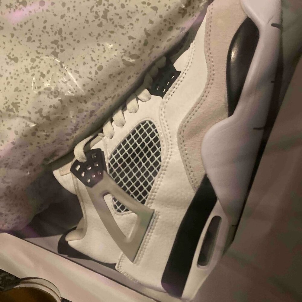Jordan 4 Military black